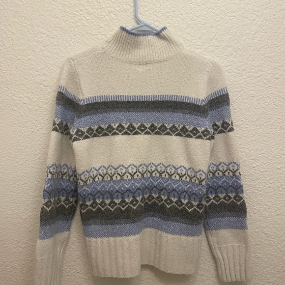Aspen brand turtleneck Christmas sweater - Picture 2 of 2
